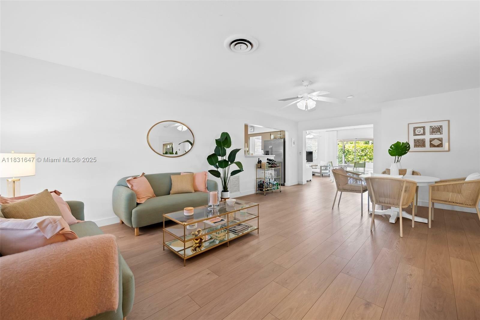 Property Photo:  2015 N 37th Ave  FL 33021 