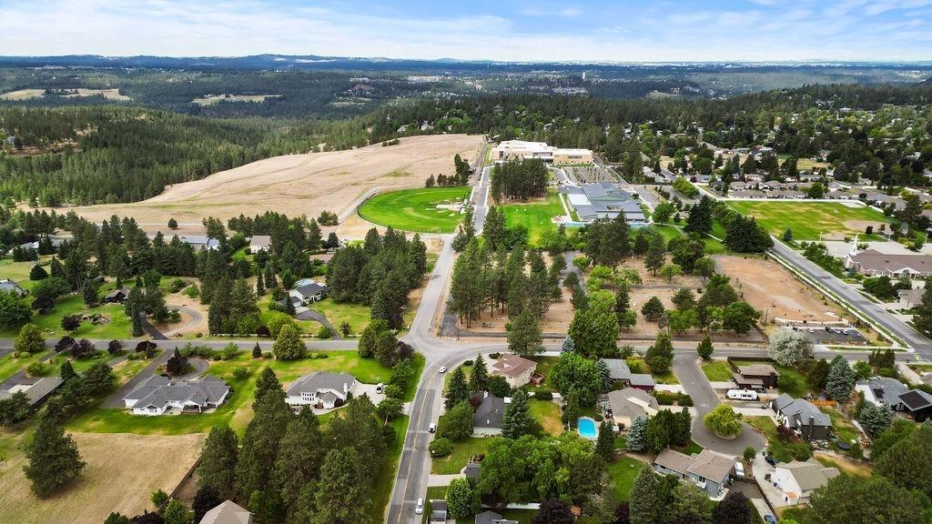 Property Photo: 2919 E 65th Ave WA 99223