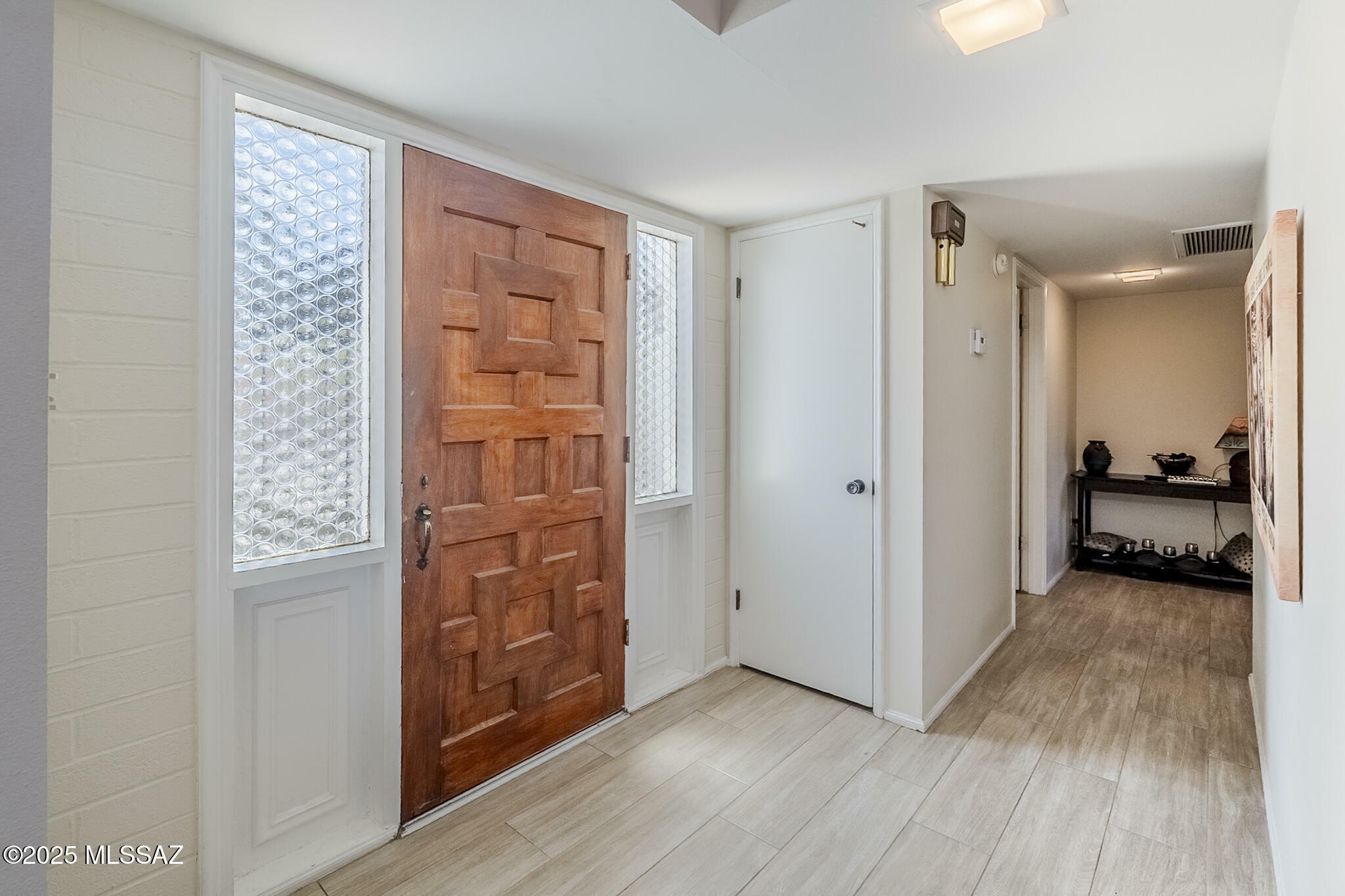 Property Photo:  468 W Esperanza Boulevard  AZ 85614 