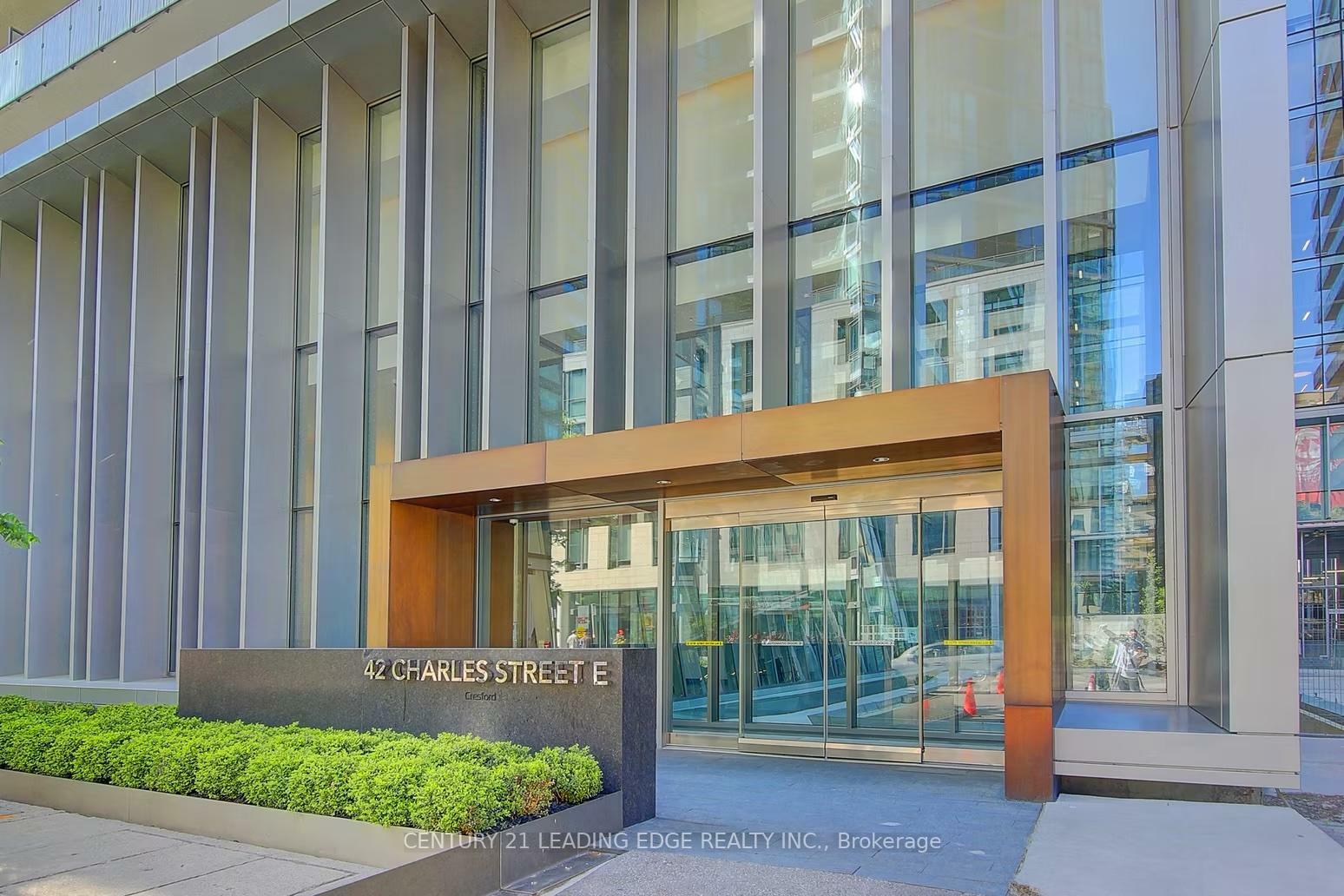Property Photo:  42 Charles Street E 5102  ON M4Y 0B7 