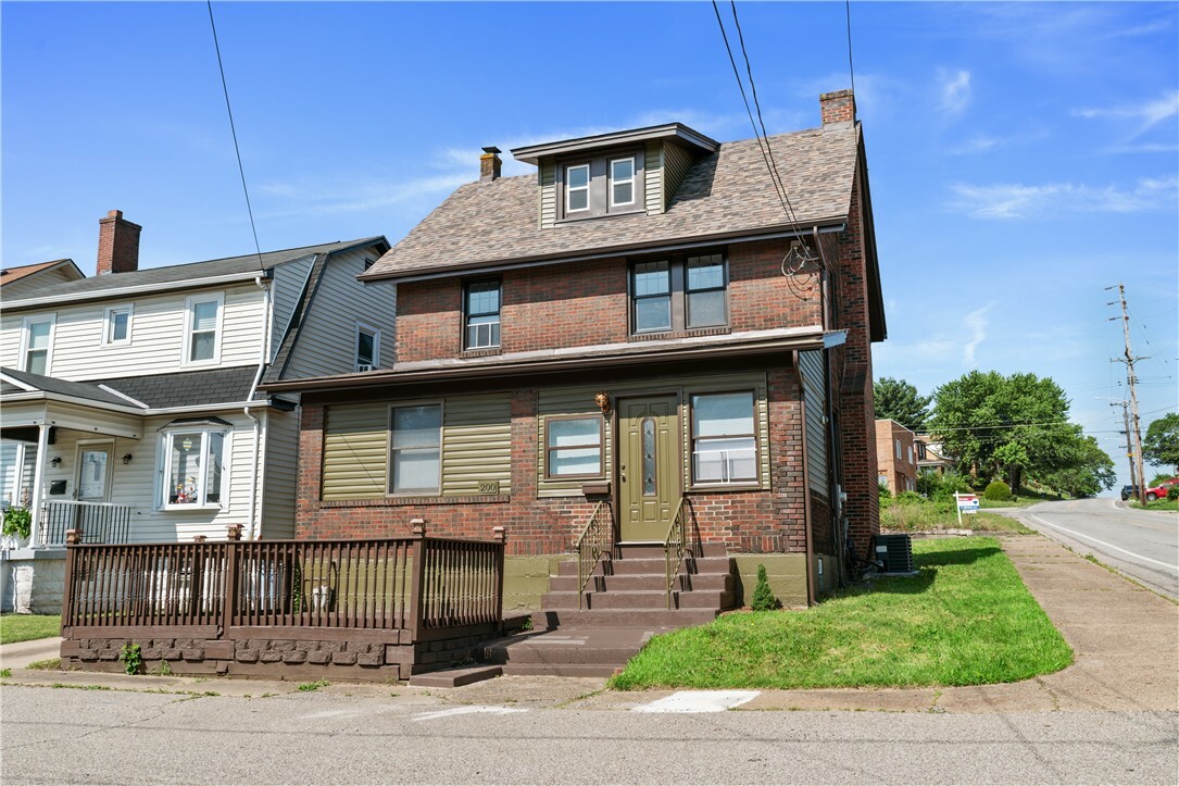 Property Photo: 200 Thomas Street PA 15122