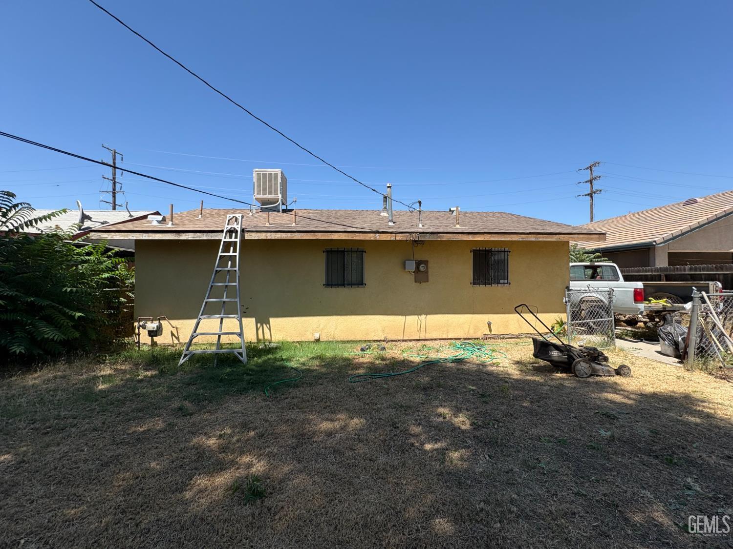 Property Photo: 1626 Lexington Street CA 93215