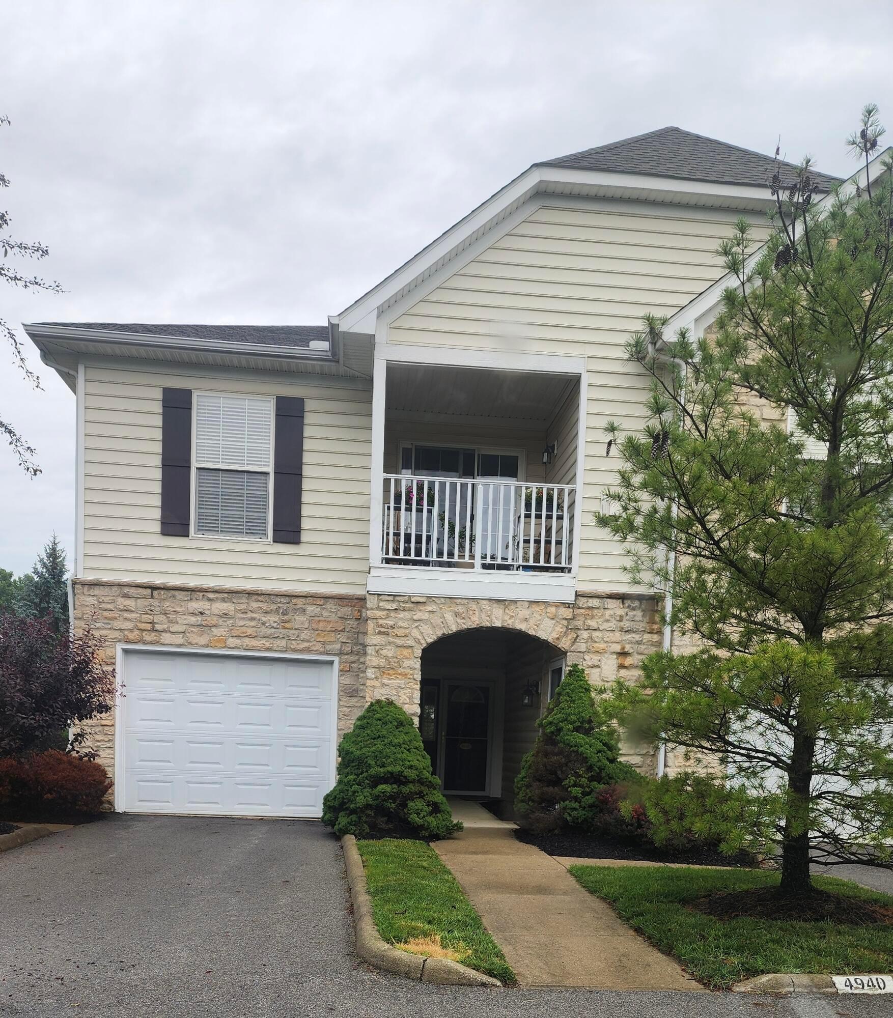 Property Photo: 4940 Ivyvine Boulevard OH 43016