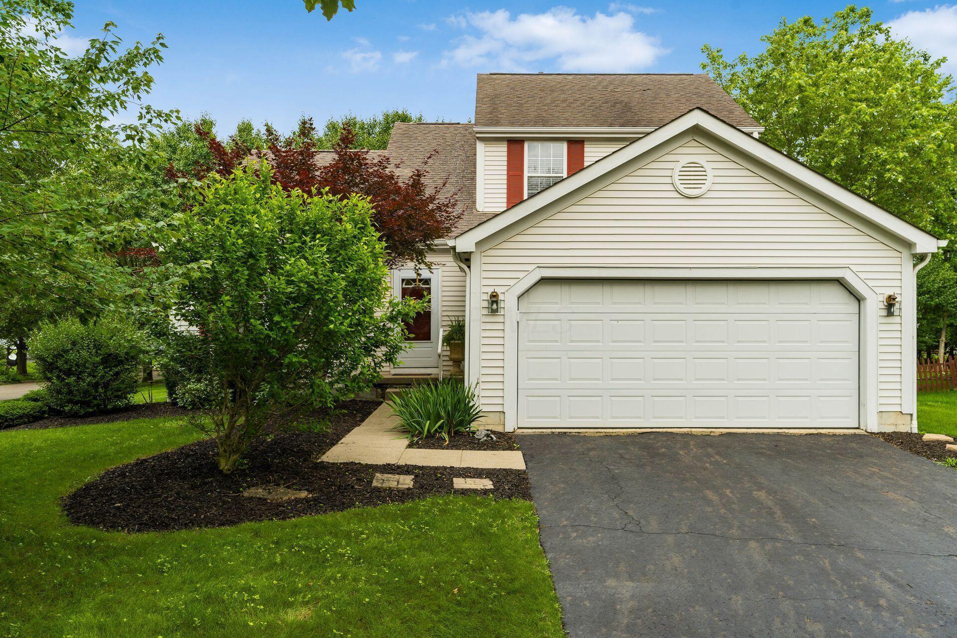 Property Photo: 7954 Windrift Place OH 43068
