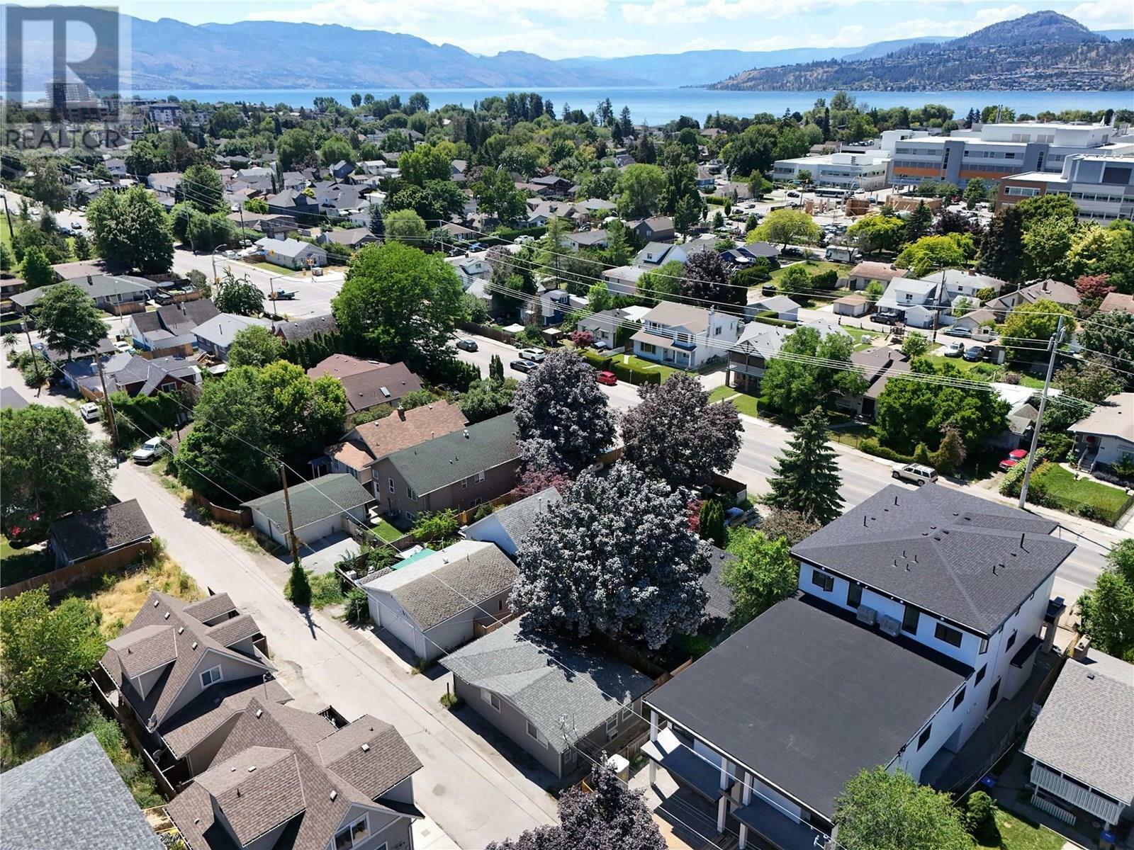 2253 Richter Street  Kelowna BC V1Y 2N9 photo