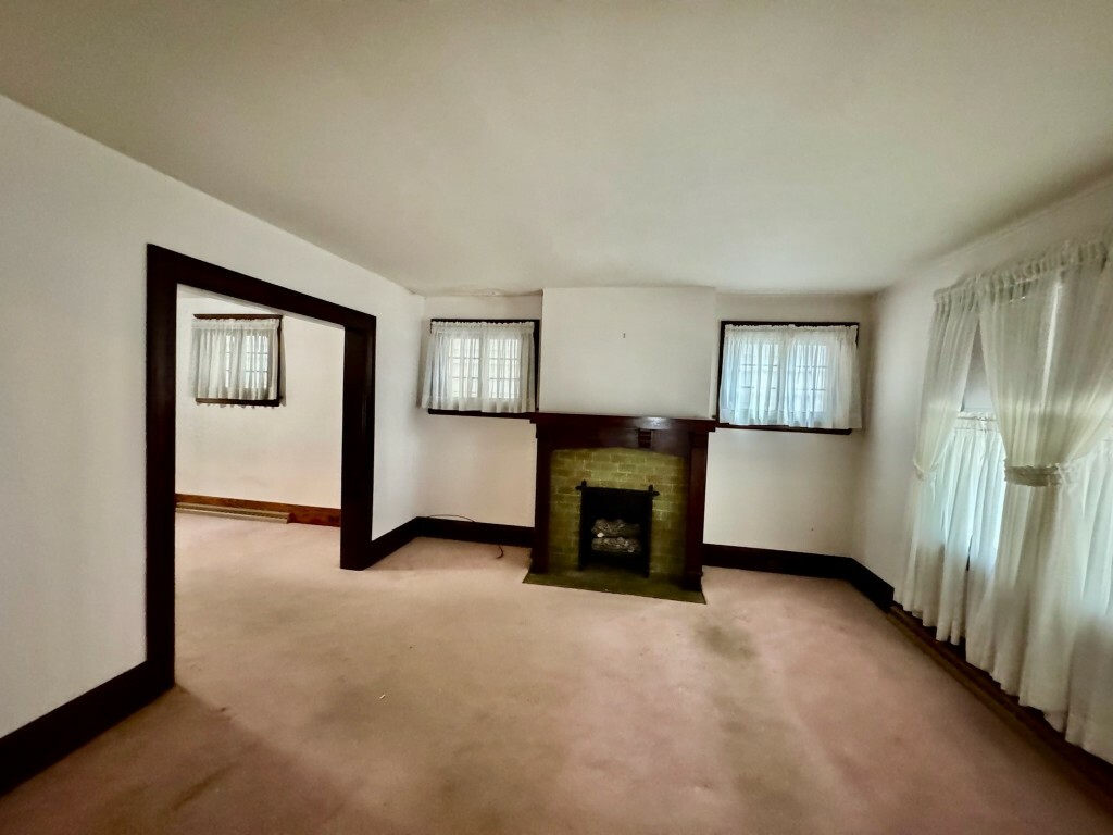 Property Photo:  715 E 7th Street  PA 16503 