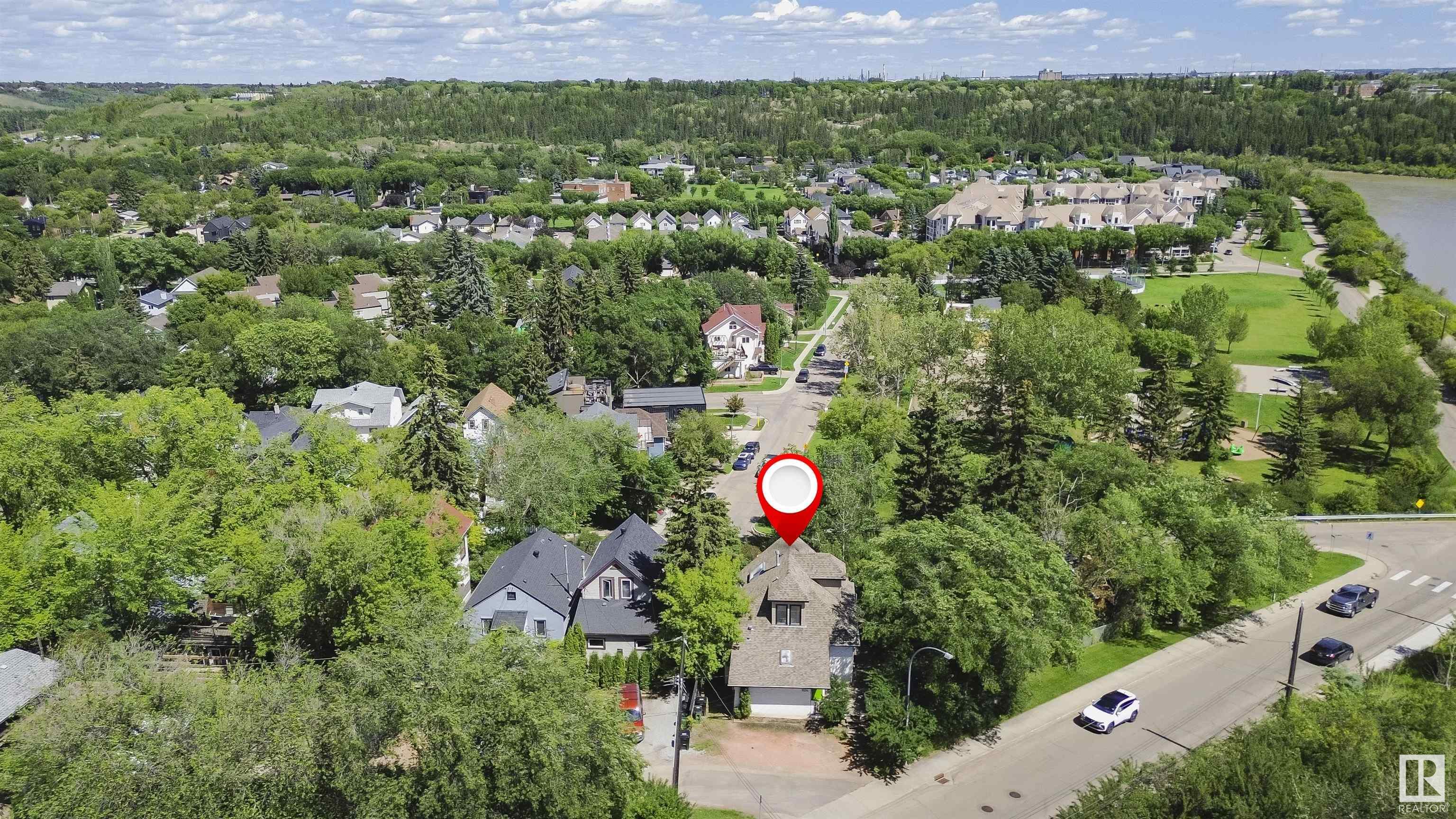 Property Photo: 9334 Cameron Avenue NW AB T5H 3R6