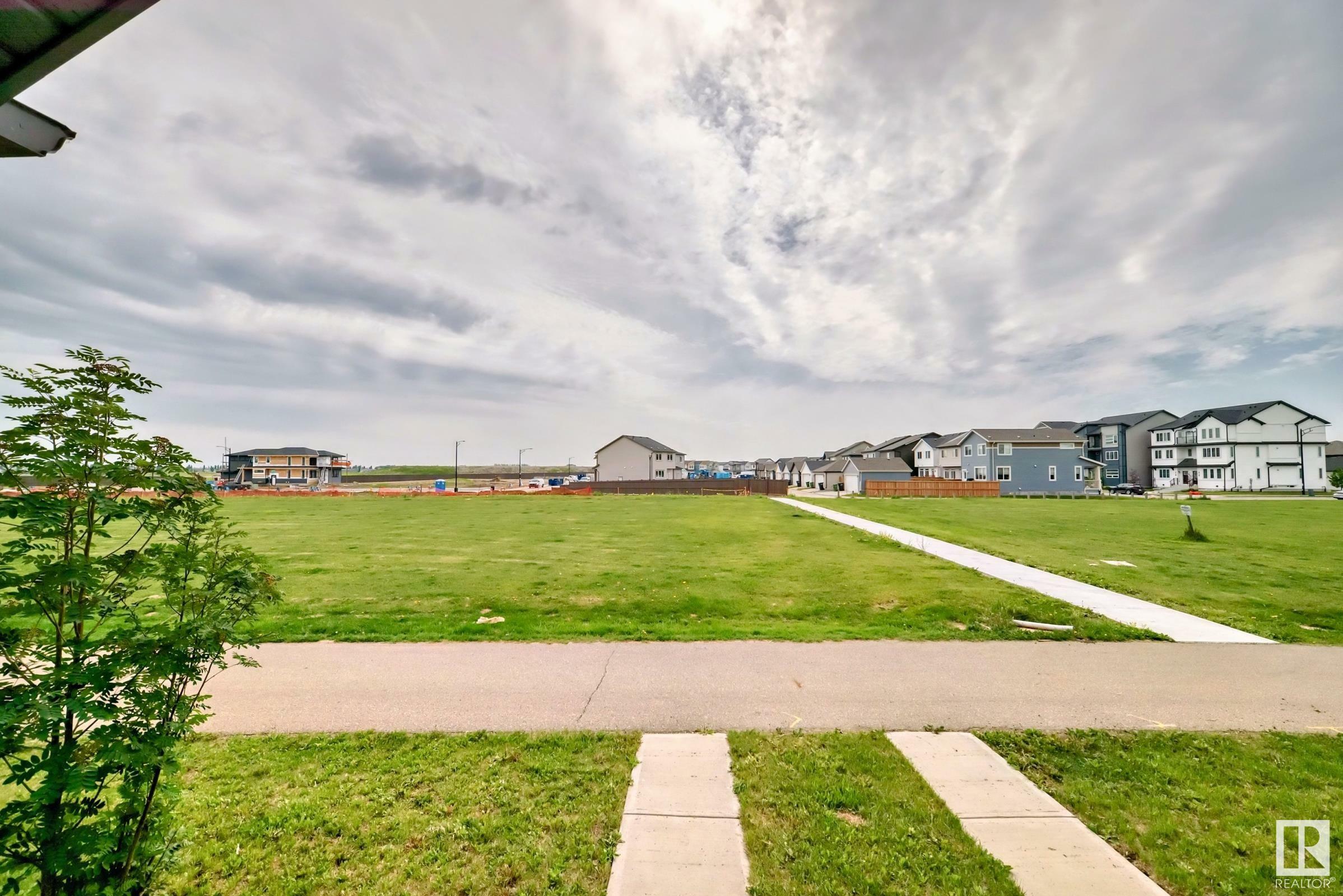Photo de la propriété: 2271 Price Lane SW AB T6W 3P9