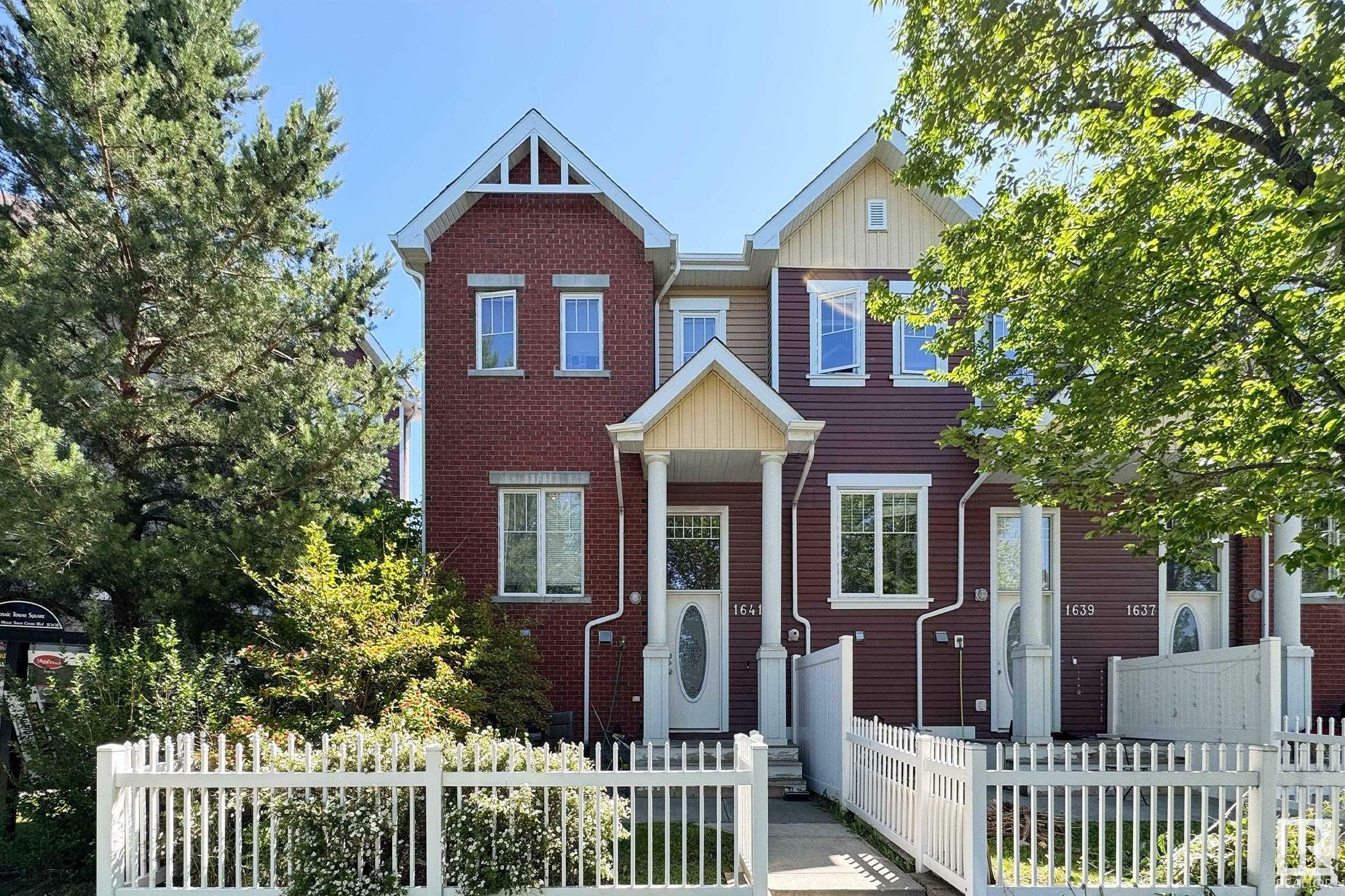 Property Photo: 1641 Towne Centre Boulevard NW AB T6R 0S3