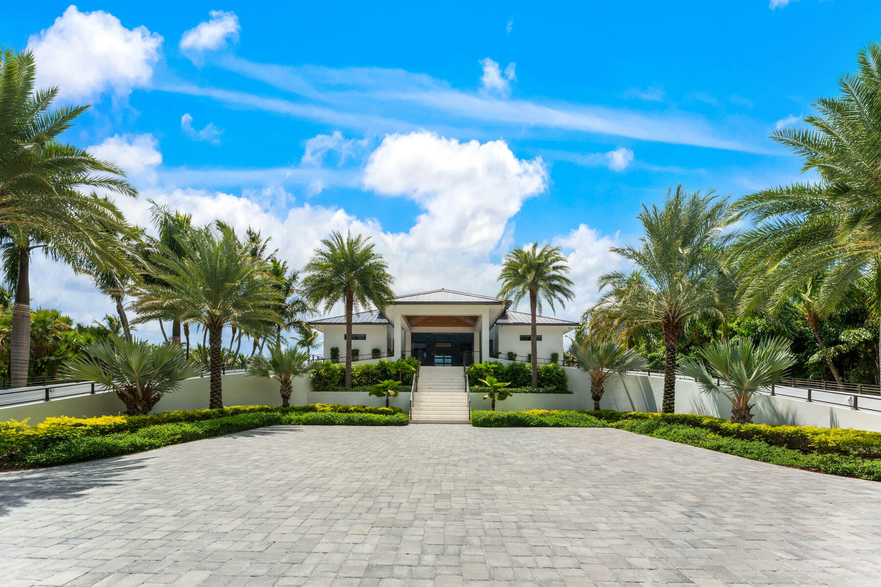 Property Photo: 87429 Old Highway FL 33036