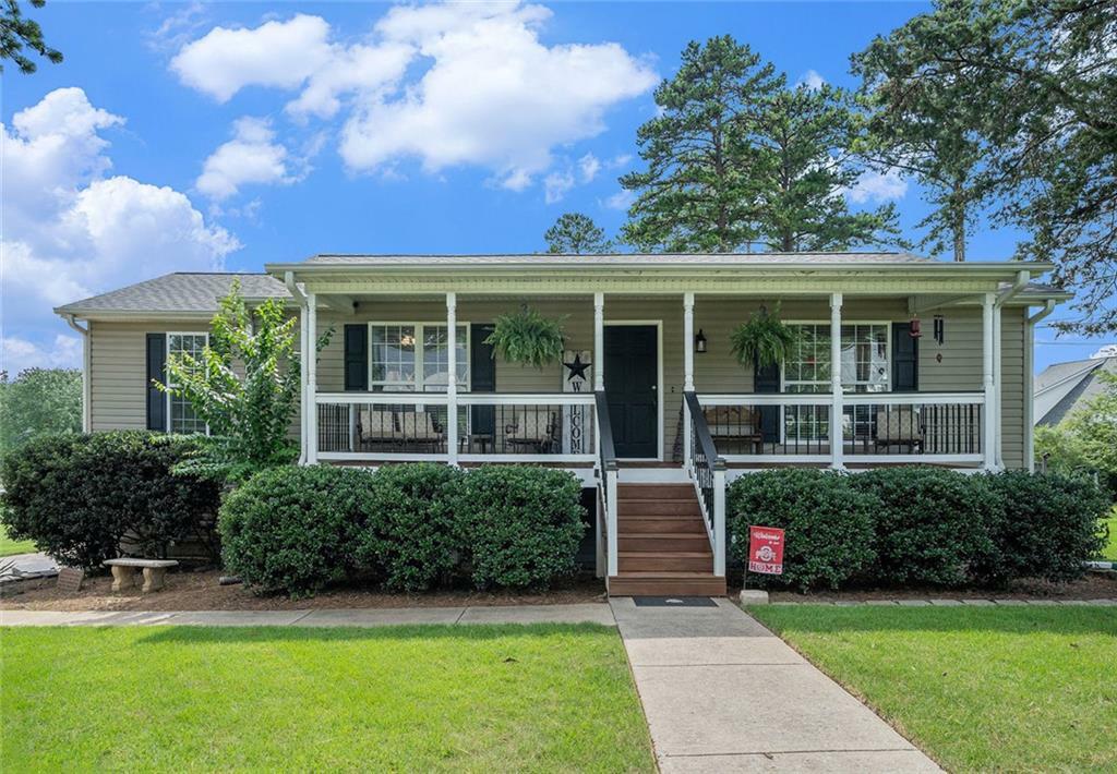 Property Photo: 205 Calloway Club Drive GA 30153
