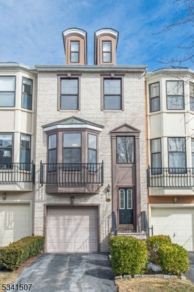 Property Photo: 431 Hartford Dr NJ 07110