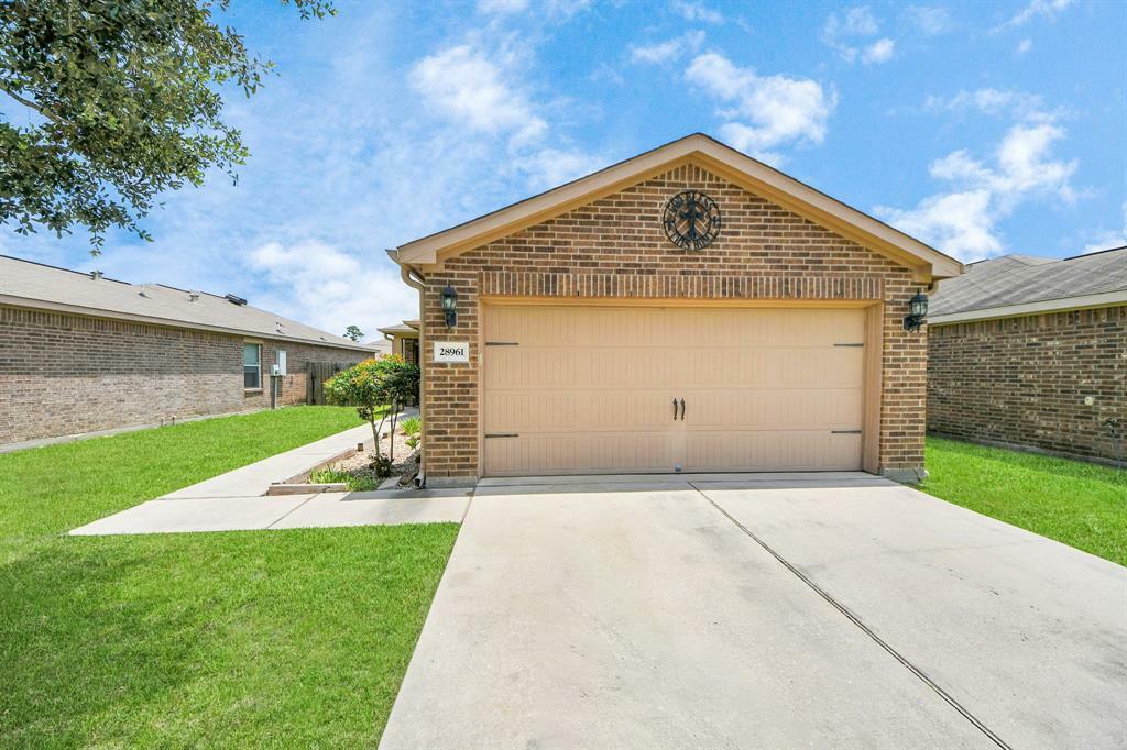 Property Photo: 28961 San Bernard River Loop TX 77386