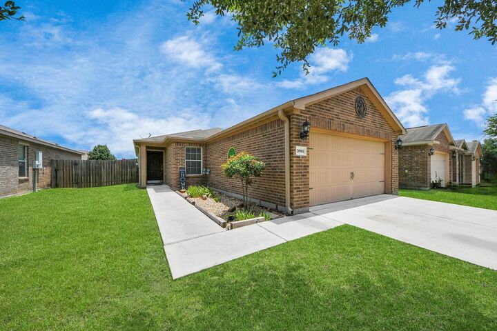 Property Photo: 28961 San Bernard River Loop TX 77386