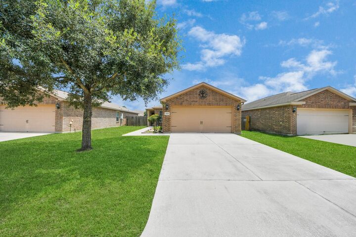 Property Photo:  28961 San Bernard River Loop  TX 77386 