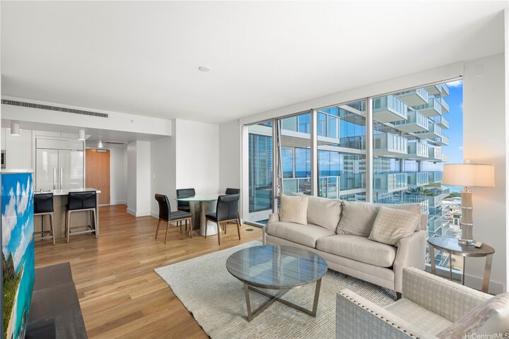 Property Photo: 629 Keeaumoku Street 2212 HI 96814