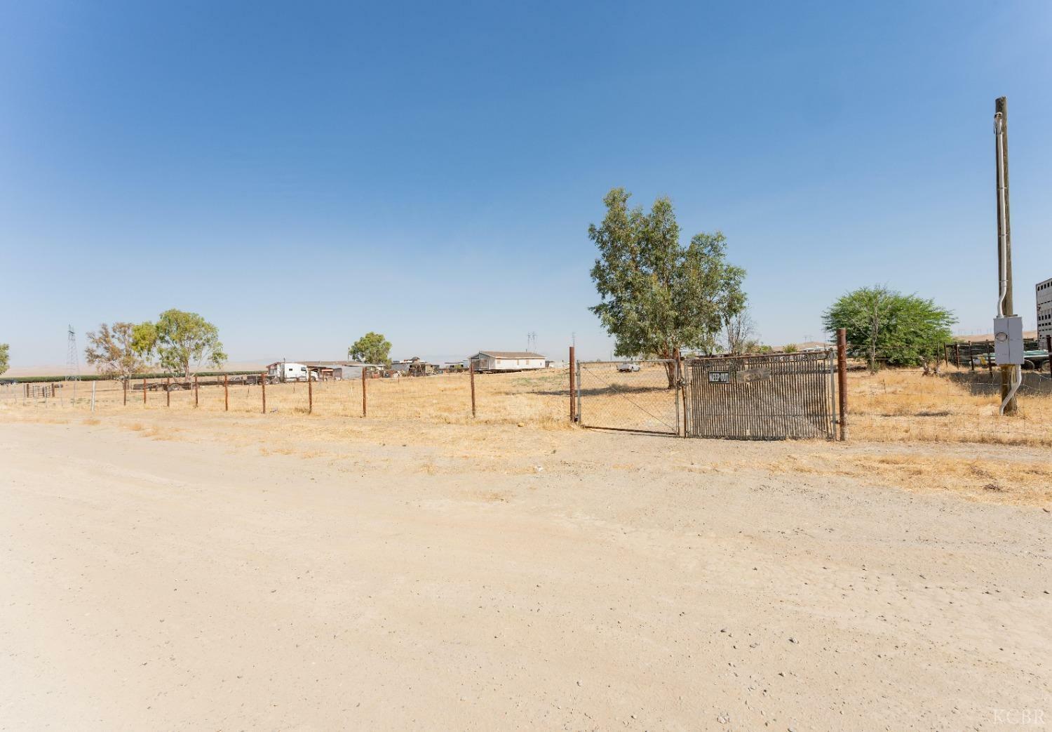 Property Photo:  47930 S Lost Hills Road  CA 93210 