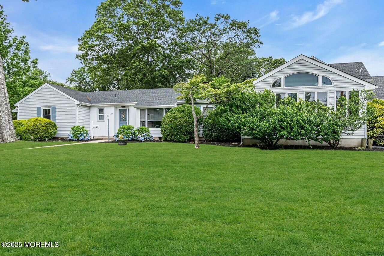 Property Photo:  21 Lenape Trail  NJ 08724 