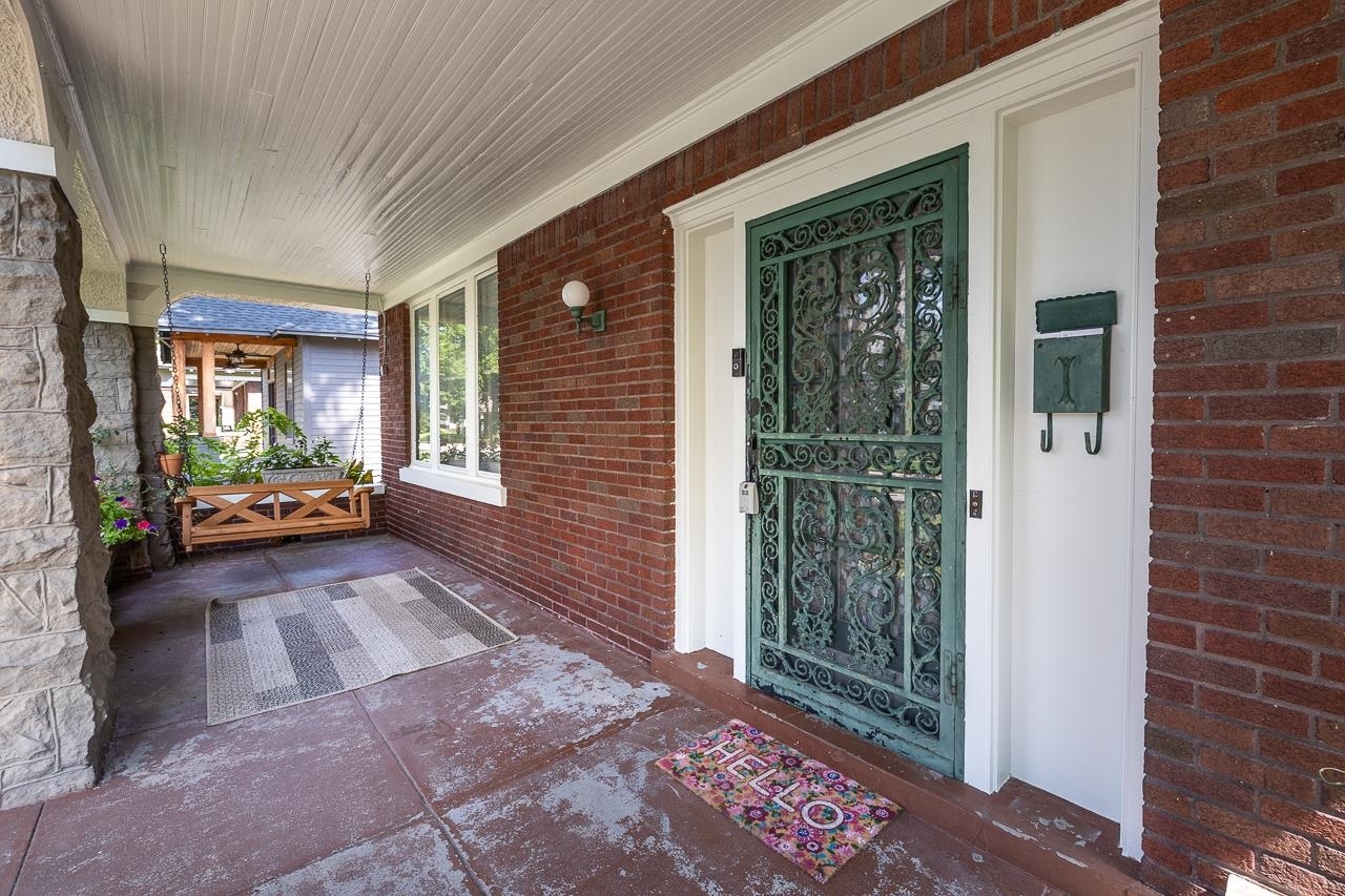 Property Photo: 1882 Walker Ave TN 38114
