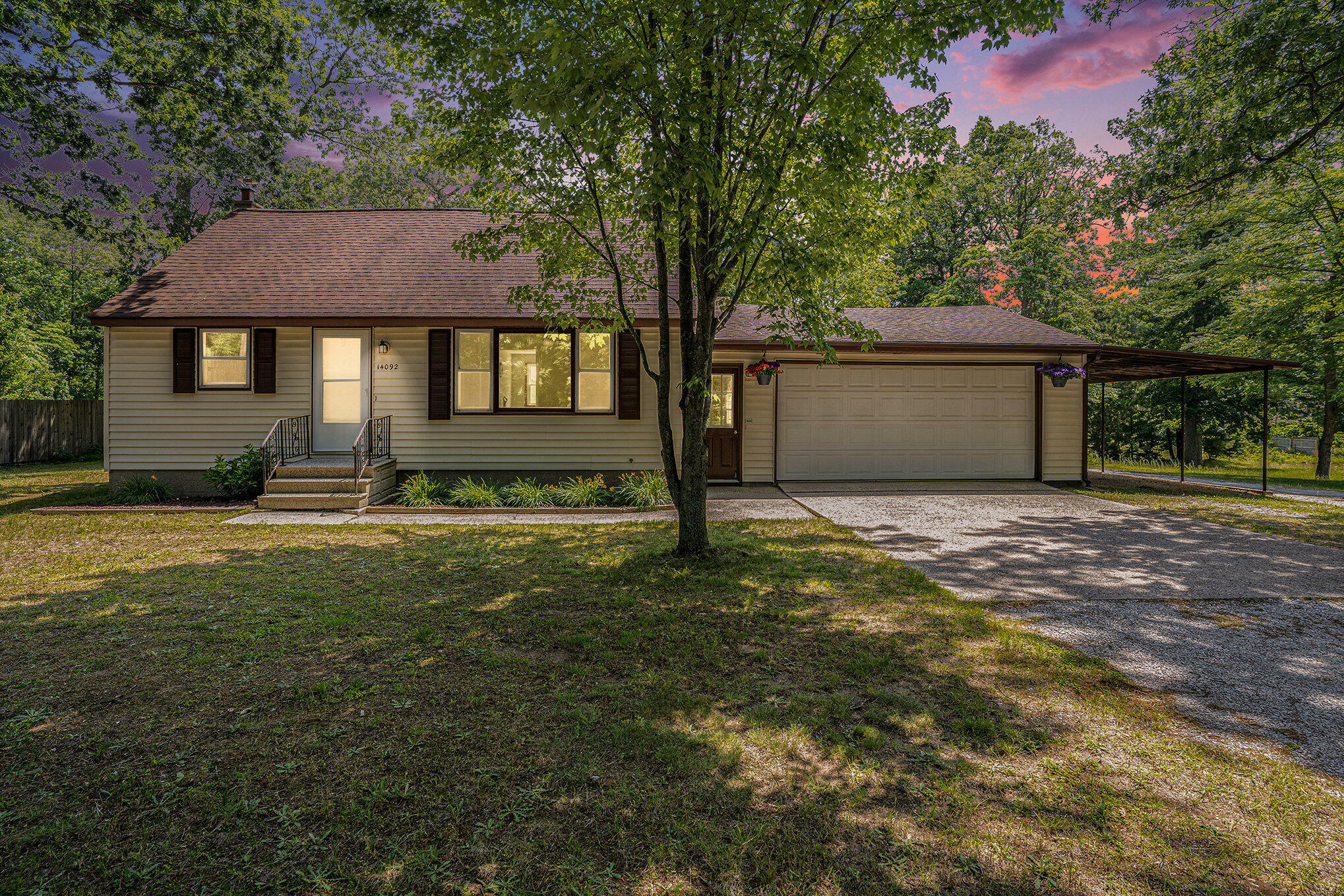 Property Photo: 14092 152nd Avenue MI 49417