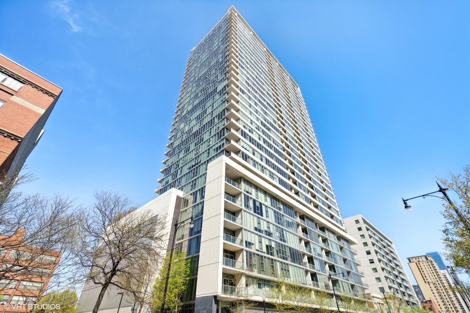 Property Photo: 1720 S Michigan Avenue 1613 IL 60616