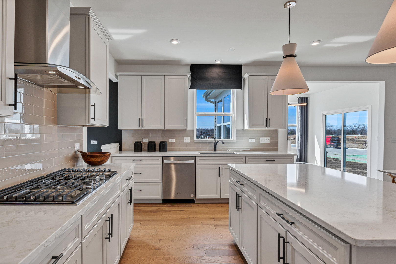 Property Photo: 6226 Lafond Circle IL 60532