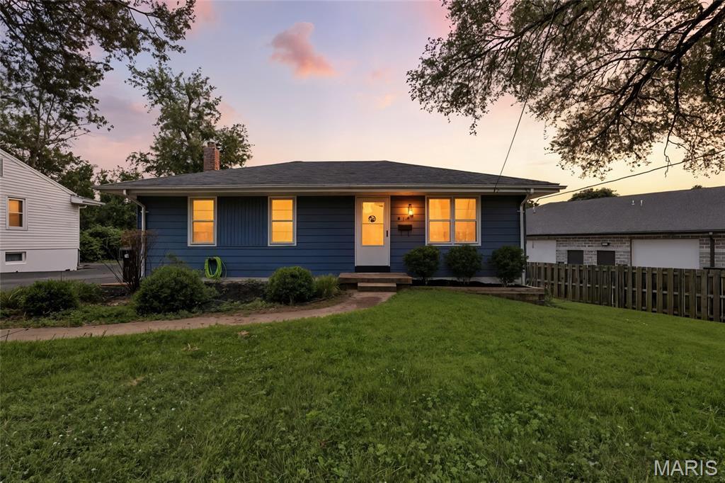 418 E Elliott Avenue  St Louis MO 63122 photo