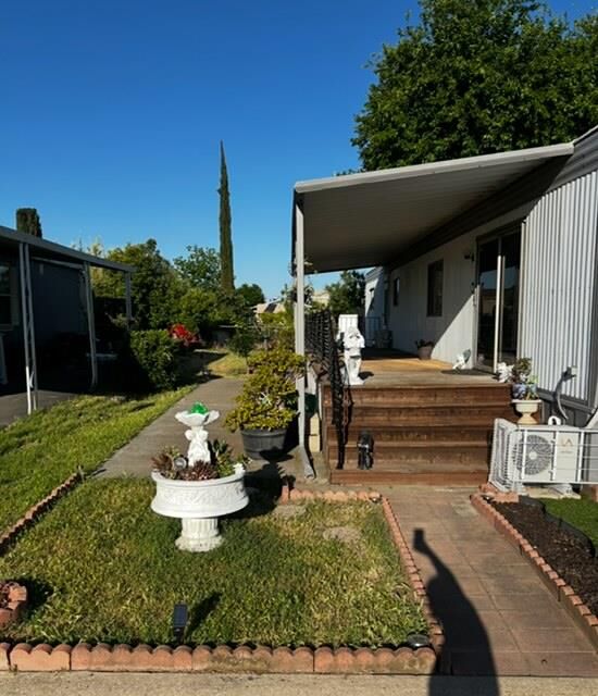 Property Photo: 67 Village Green Drive CA 95838