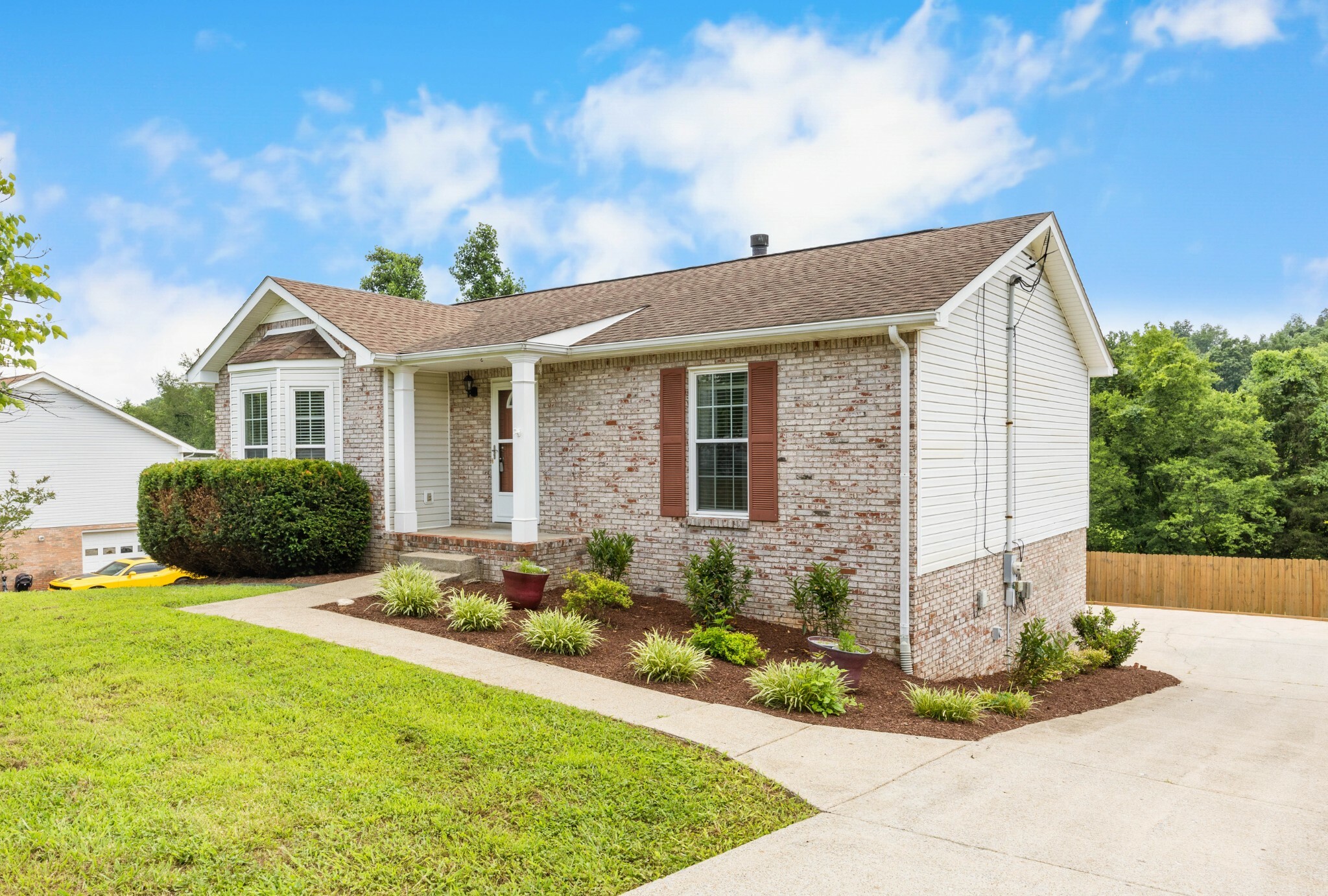 Property Photo: 182 Cummings Creek Rd TN 37042