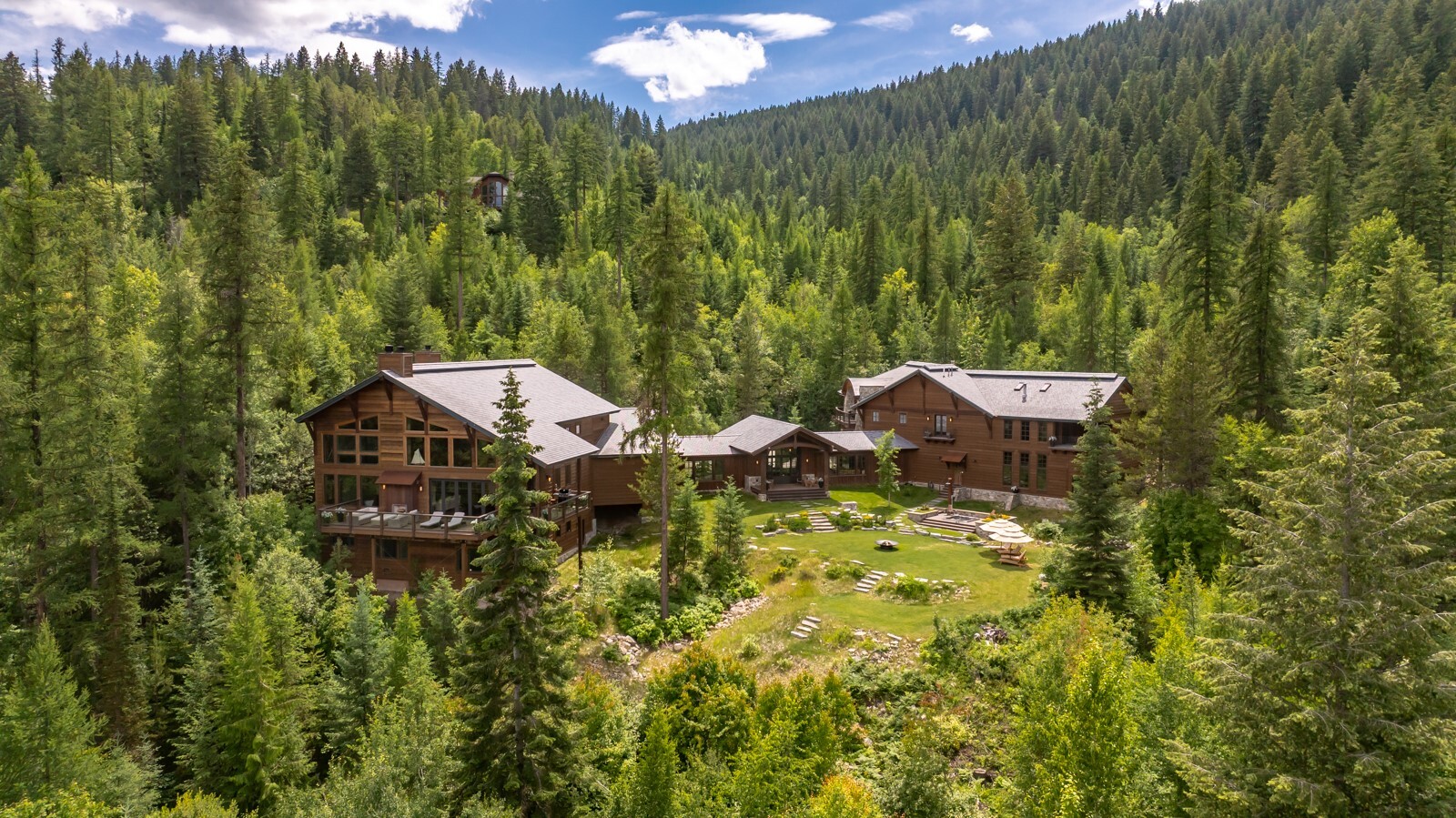 Property Photo: 1725 Lion Mountain Drive MT 59937