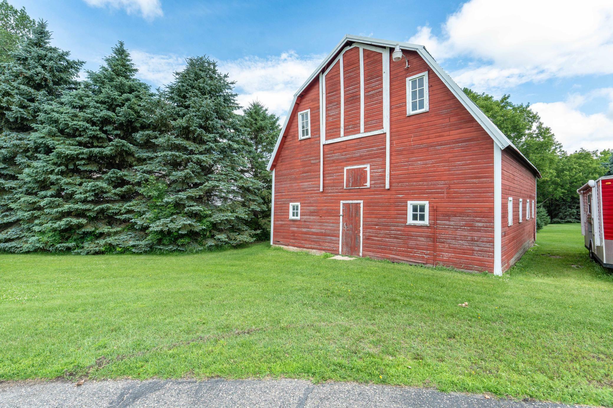 Property Photo: 14033 County Road 4 MN 56309