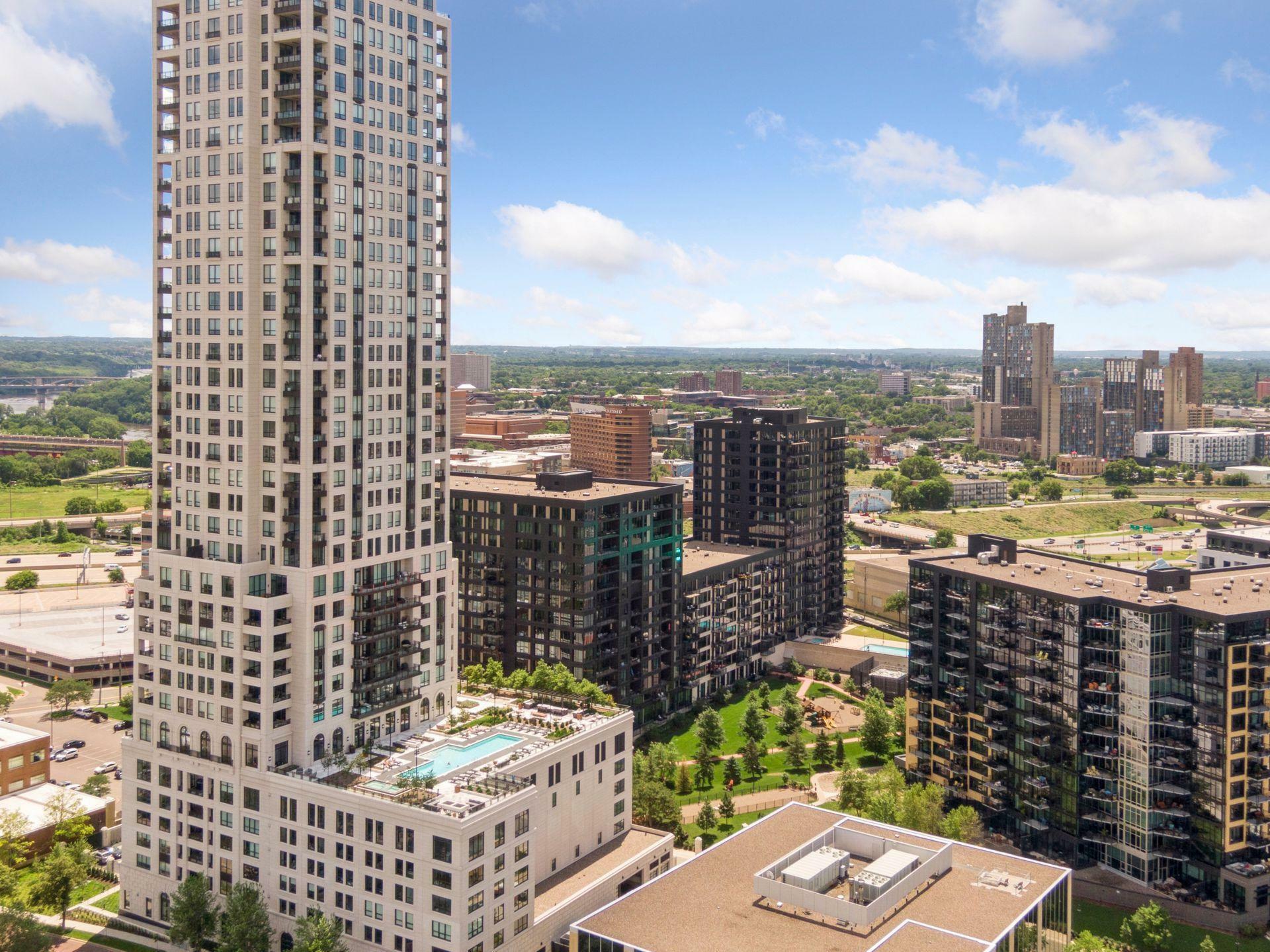Property Photo:  1111 W River Parkway 24A  MN 55415 