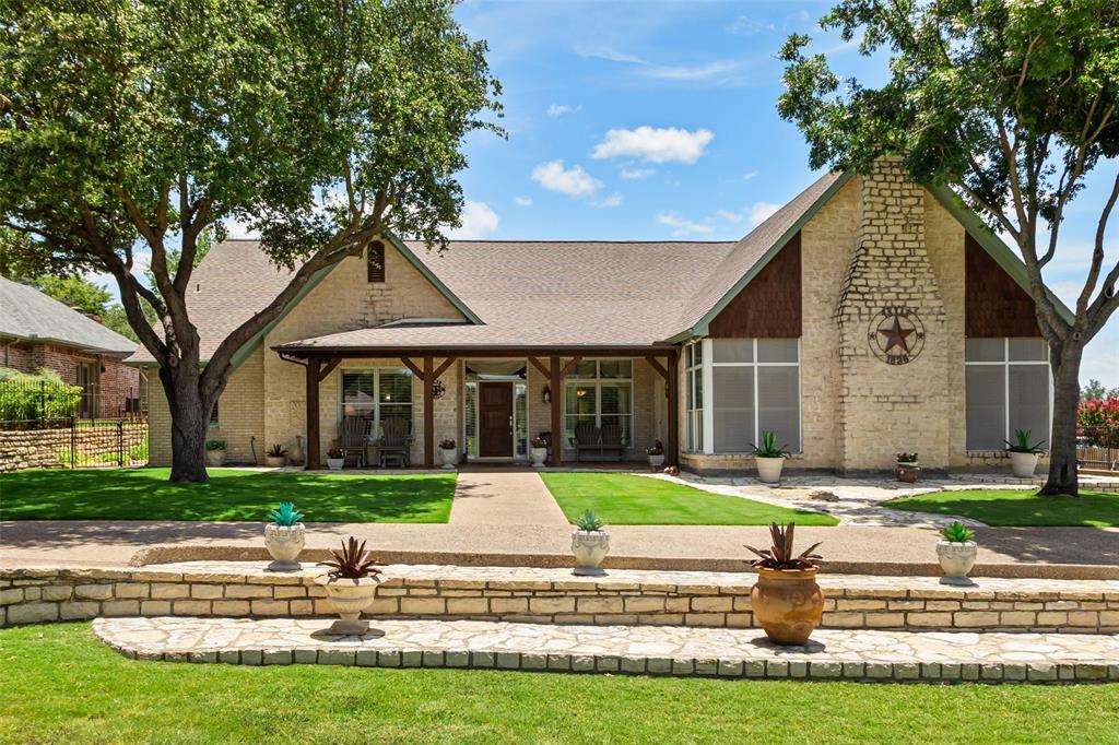 5217 Fairway Circle  Granbury TX 76049 photo