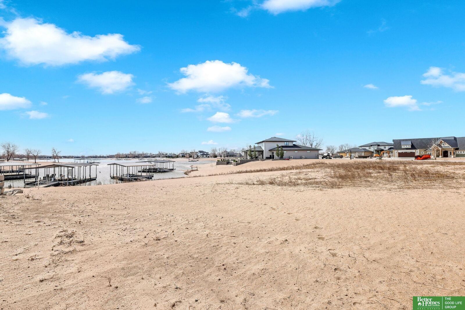 Property Photo:  627 Kingfisher Circle  NE 68003 