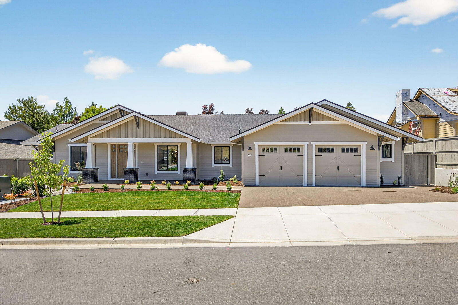 Property Photo:  518 Autumn Hills Drive  OR 97504 