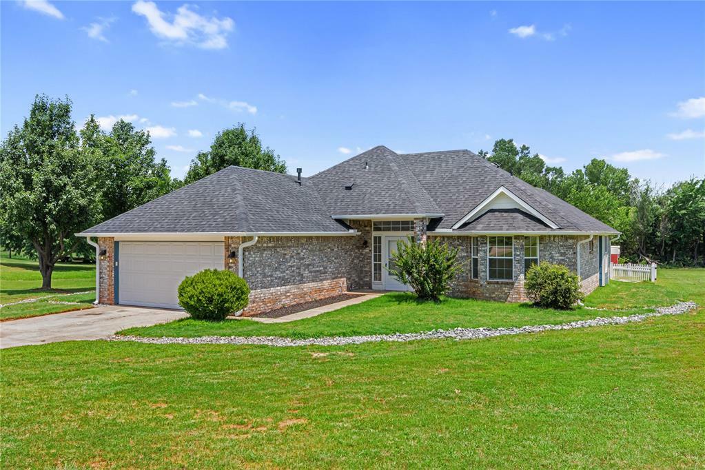 Property Photo: 2719 NW 30th Street OK 73065
