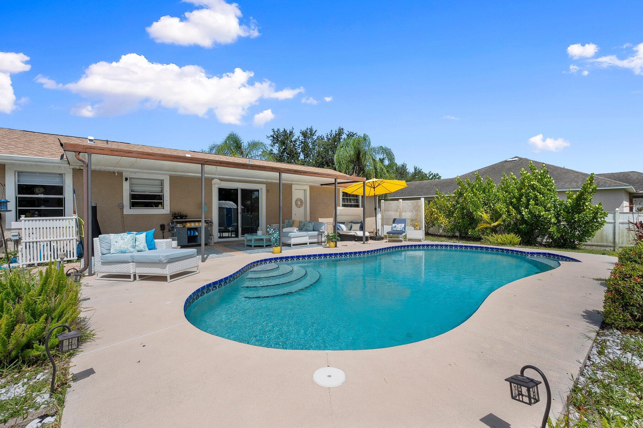 Property Photo:  1986 SW Aquarius Lane  FL 34984 