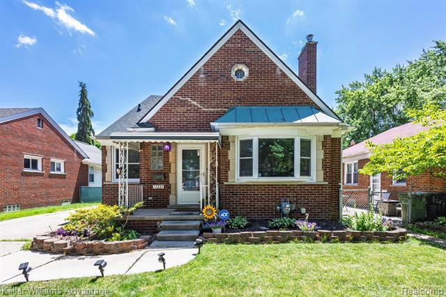 17237 Philomene Boulevard  Allen Park MI 48101 photo