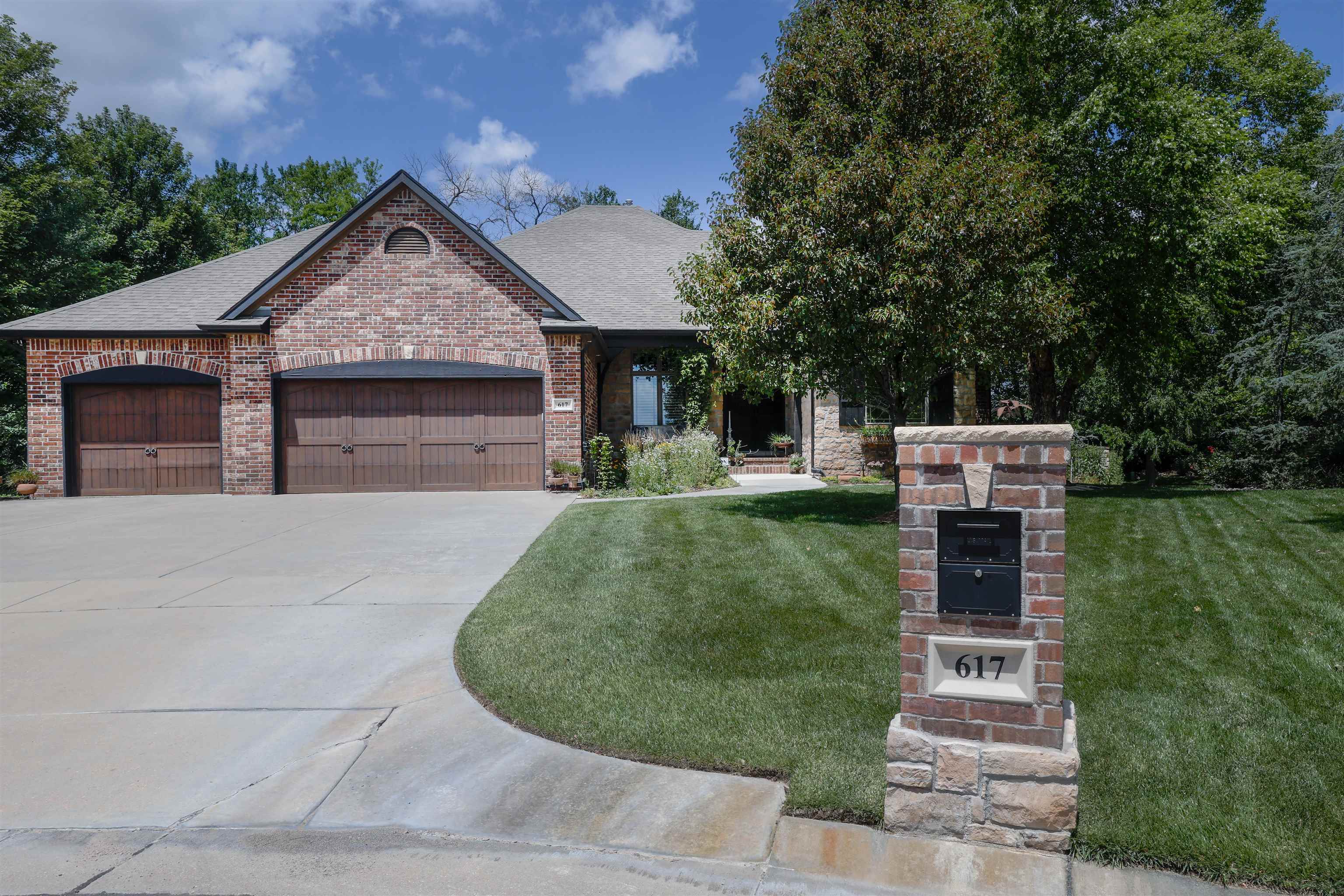 Property Photo: 617 N Bracken Ct KS 67206
