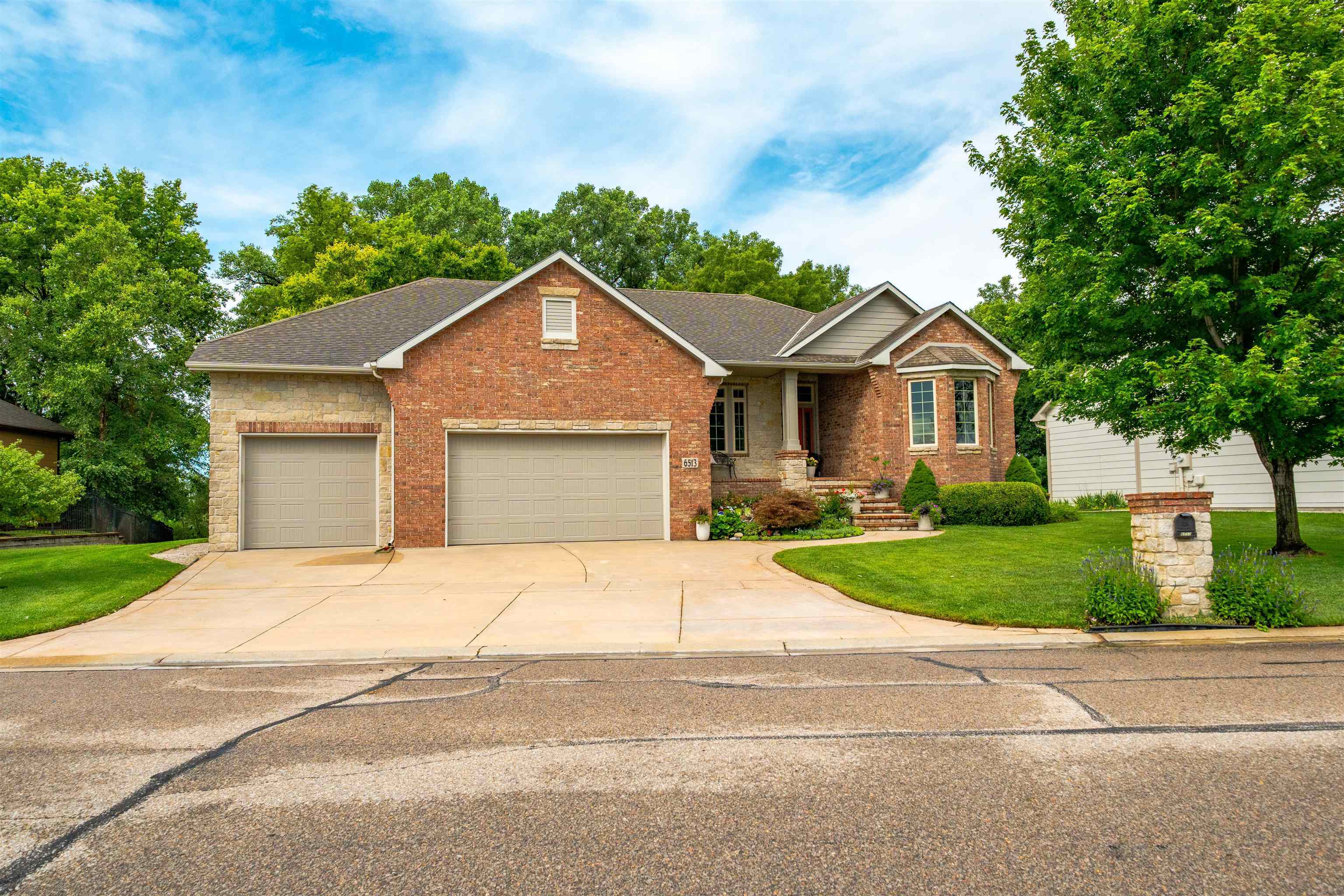 Property Photo: 6513 S Cedardale Ave KS 67037