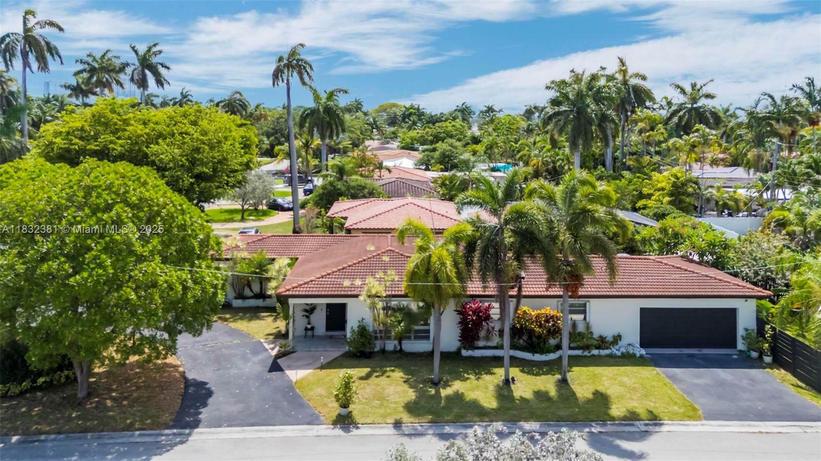 1201 Buchanan St  Hollywood FL 33019 photo