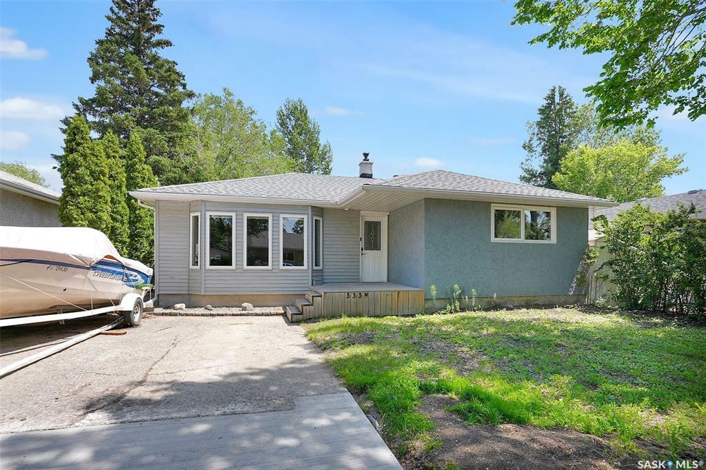 Property Photo:  333 Toronto Street N  SK S4R 2T7 