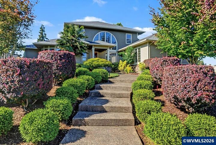 Property Photo:  1655 Mountain Dr  OR 97383 