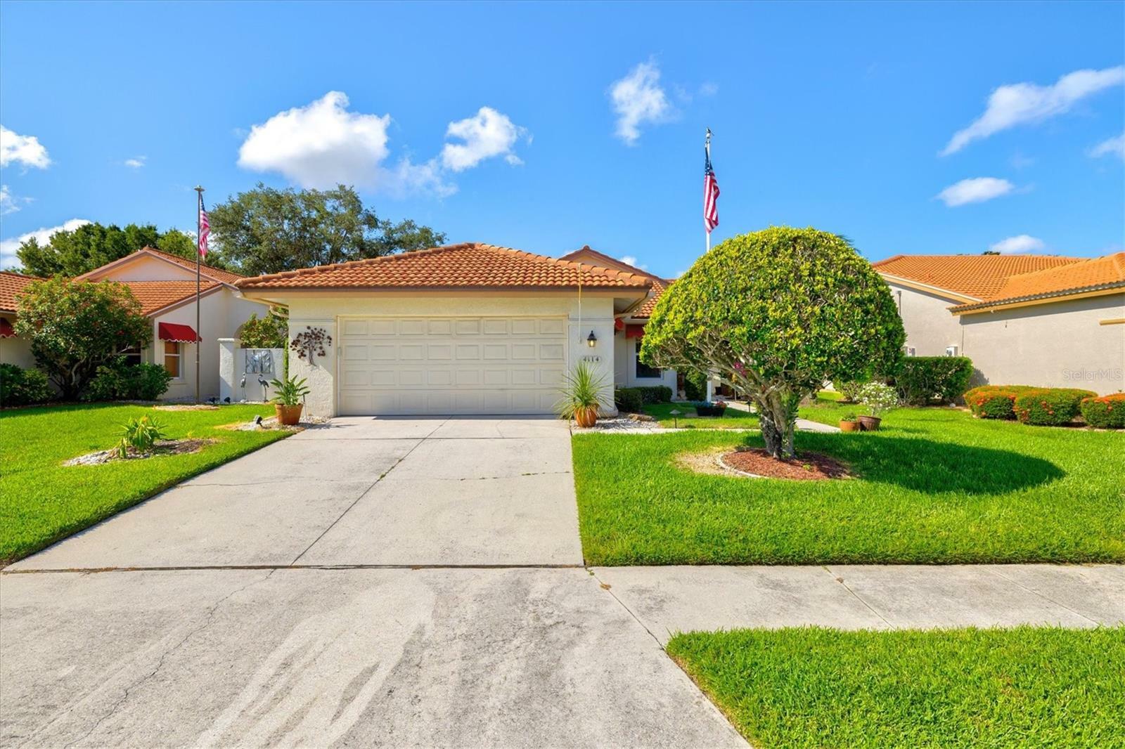 Property Photo: 4114 Murfield Drive E FL 34203