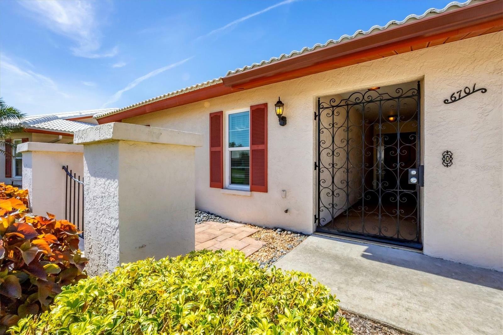 Property Photo: 6701 12th Avenue W FL 34209
