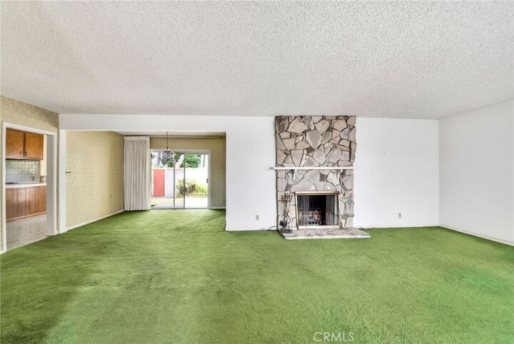 Property Photo: 422 Calle De Arboles CA 90277