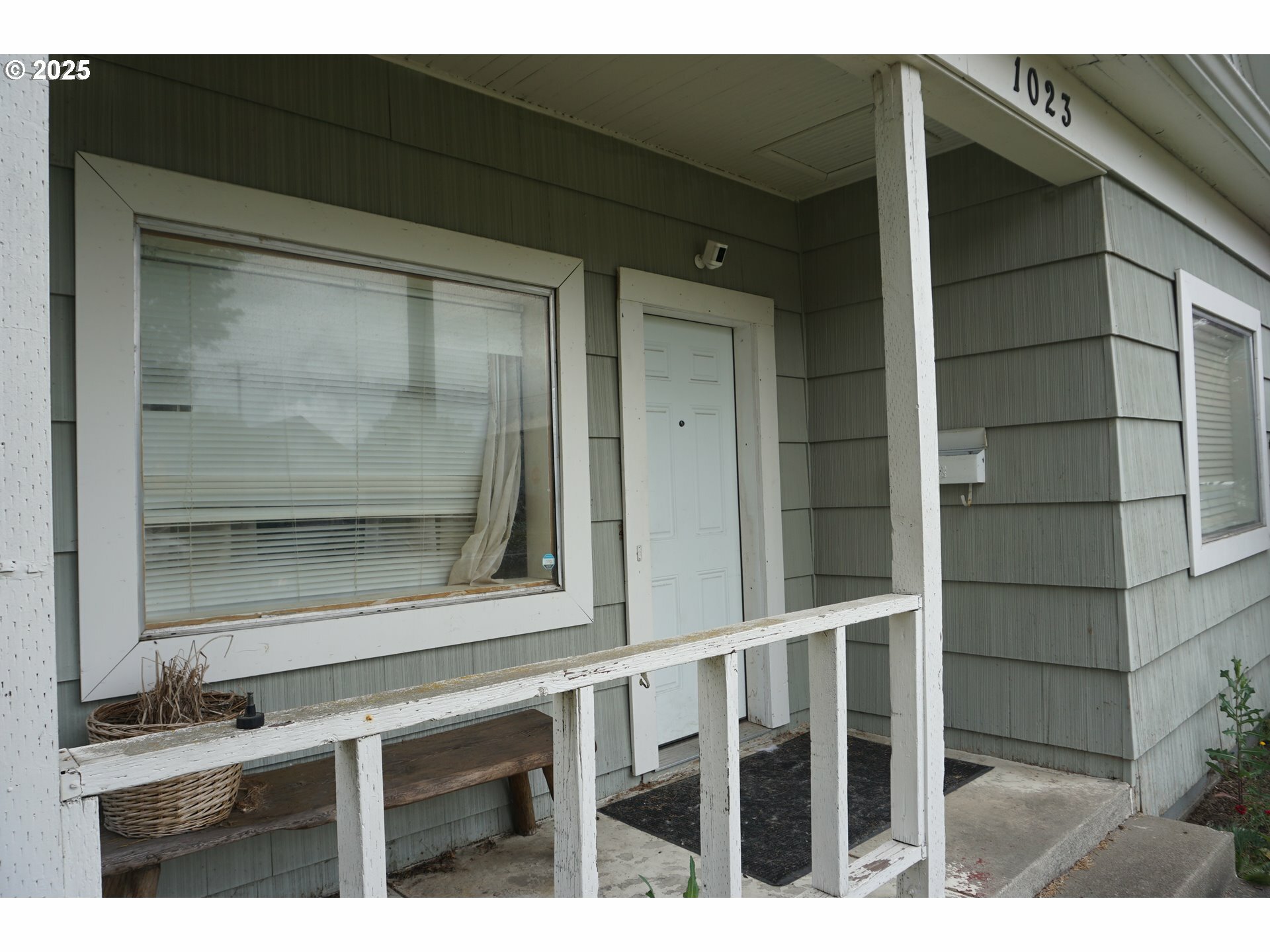 Property Photo: 1023 E St WA 98531
