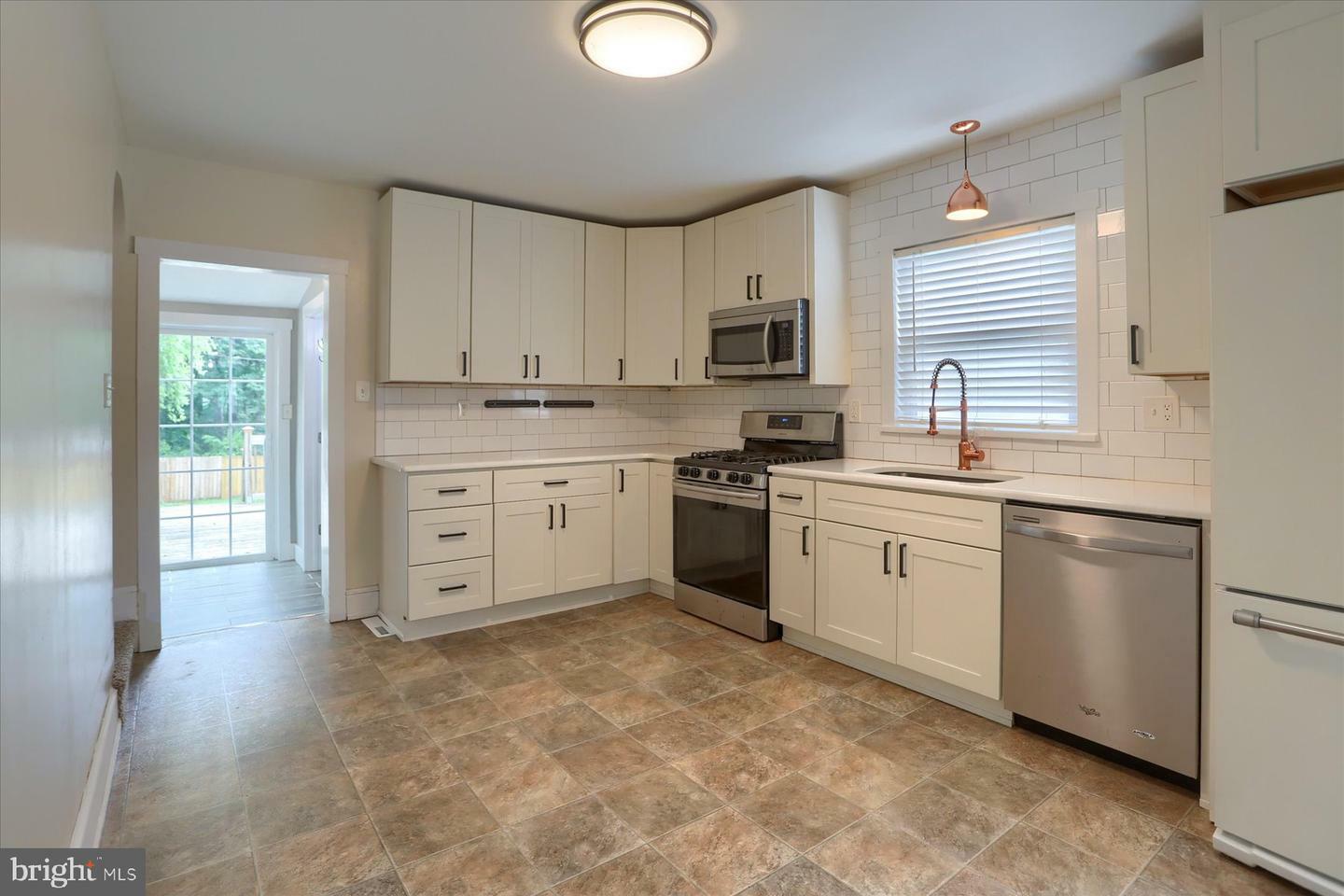 Property Photo:  505 Valley Street  PA 17053 