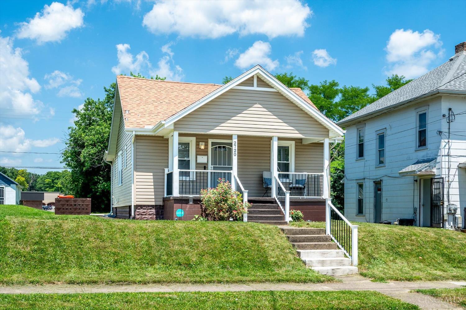 Property Photo: 2720 Maplewood Avenue OH 45505