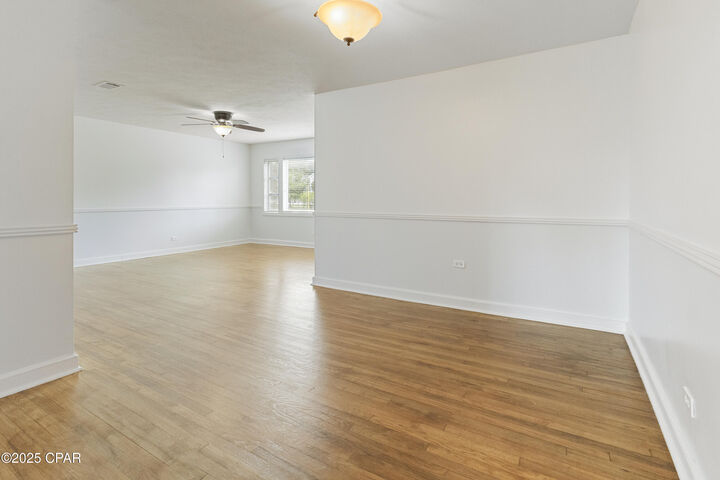 Property Photo: 210 N Cove Boulevard FL 32401